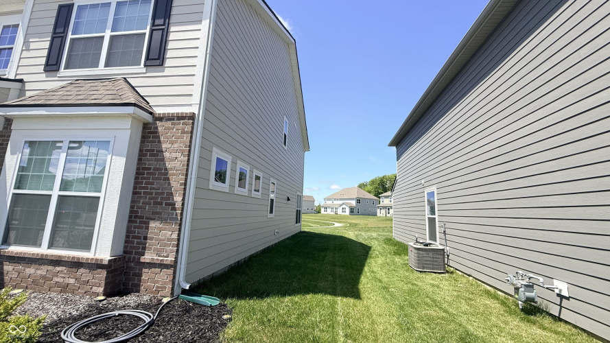 Listing Image 81