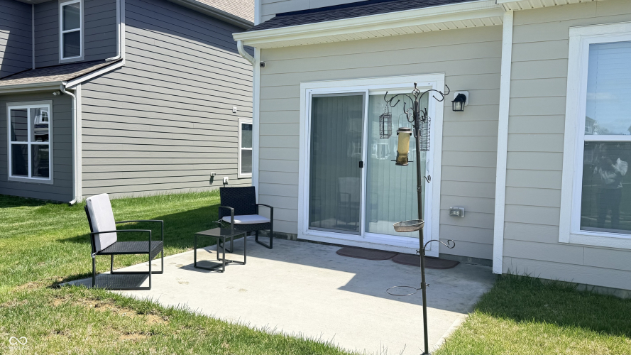 Listing Image 82