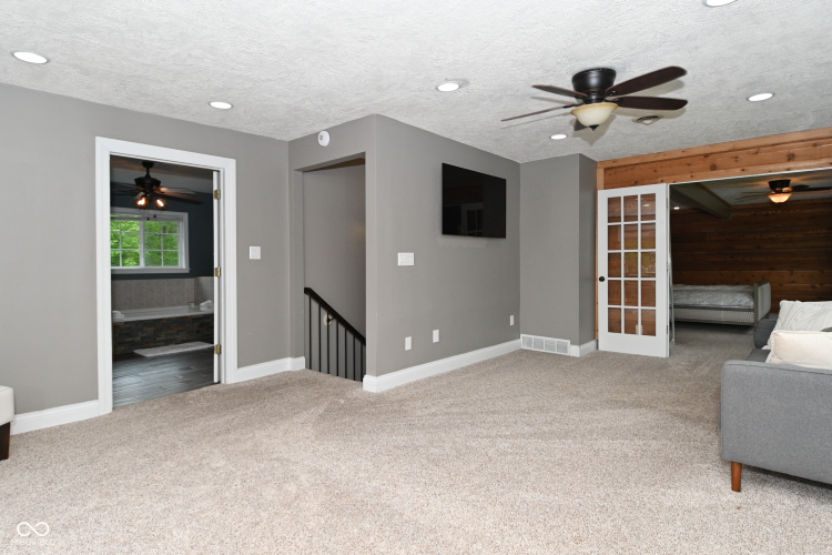 Listing Image 24