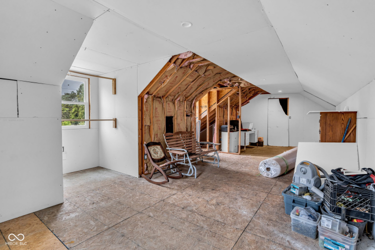 Listing Image 33