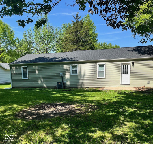 Listing Image 12