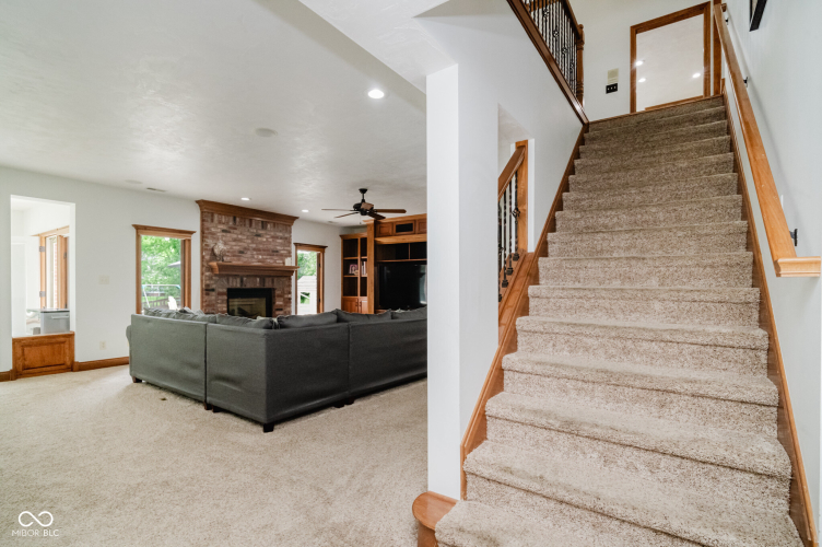 Listing Image 44