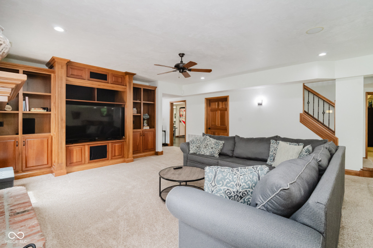 Listing Image 51