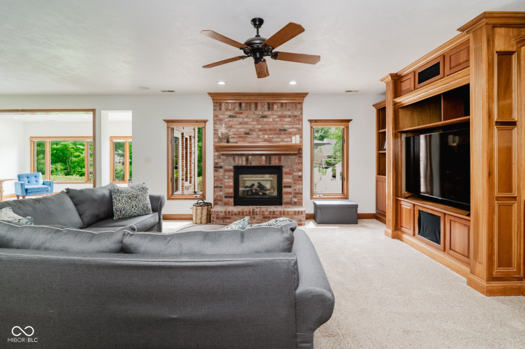 Listing Image 53