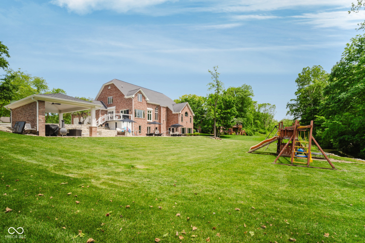 Listing Image 76