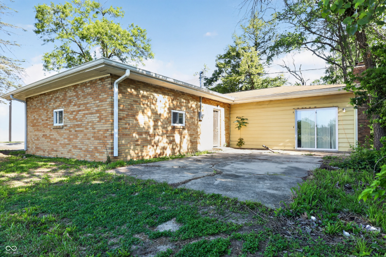 Listing Image 6