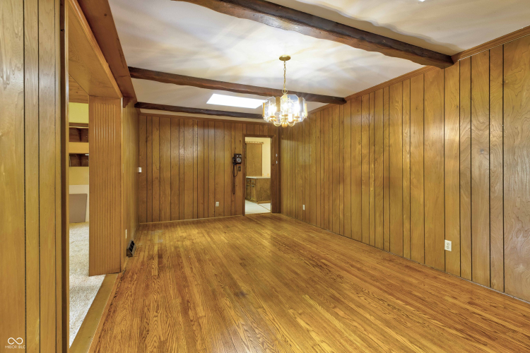 Listing Image 28