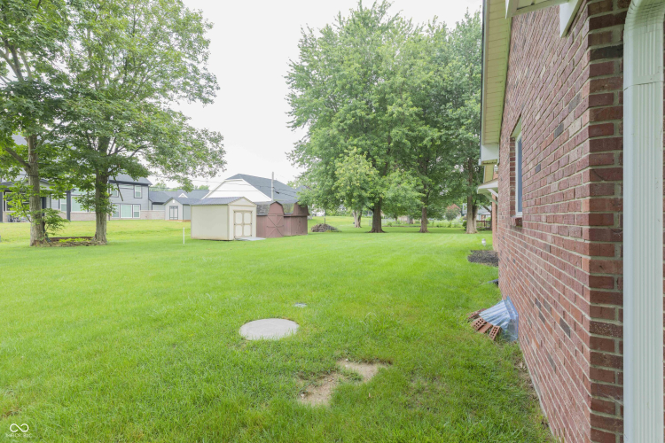Listing Image 38
