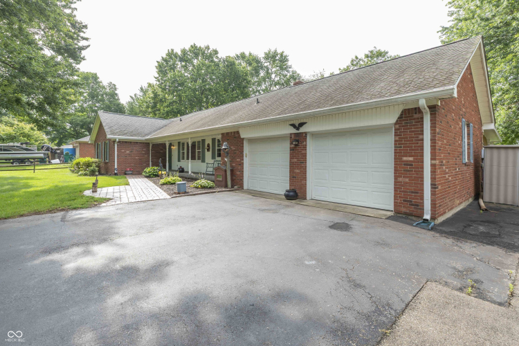 Listing Image 45