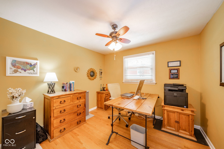 Listing Image 15
