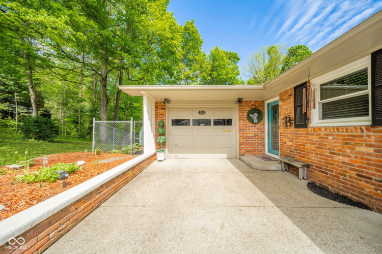 Listing Image 25