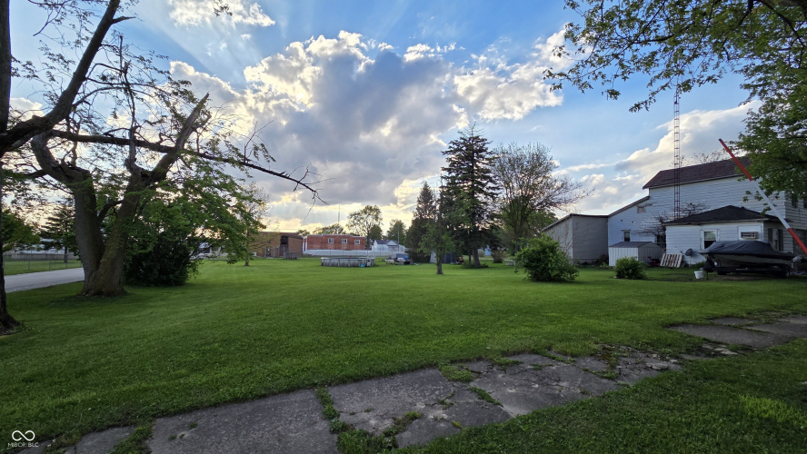 Listing Image 30