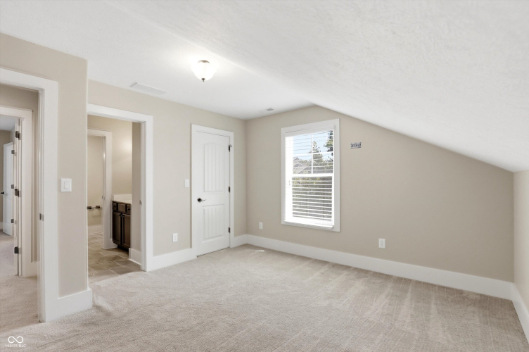 Listing Image 56