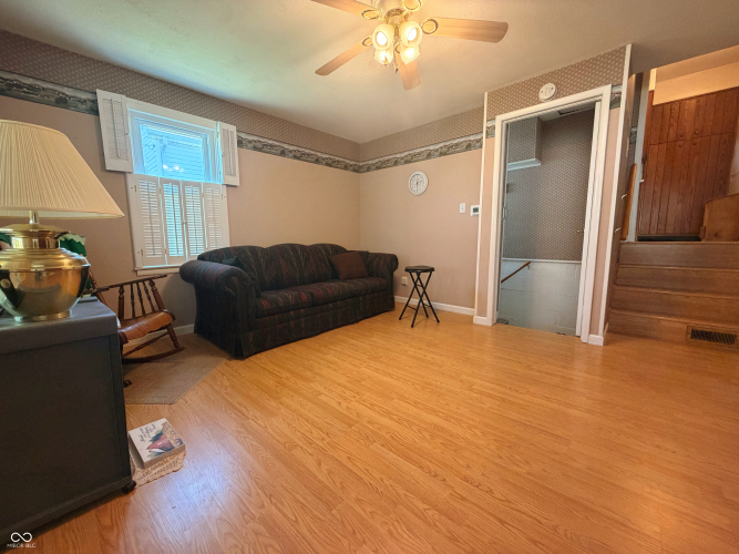 Listing Image 16