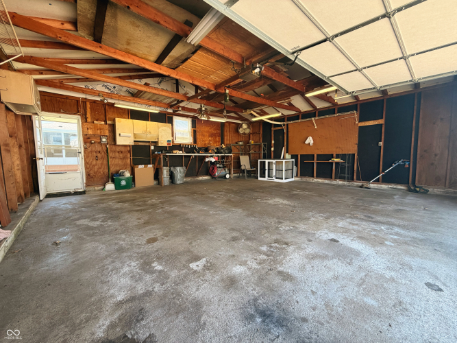 Listing Image 36