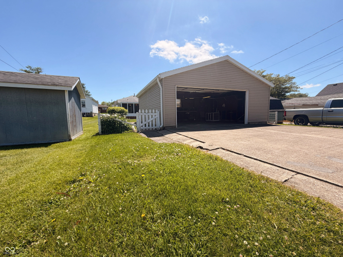 Listing Image 38