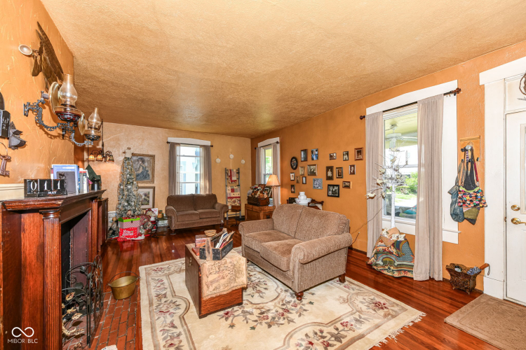 Listing Image 25