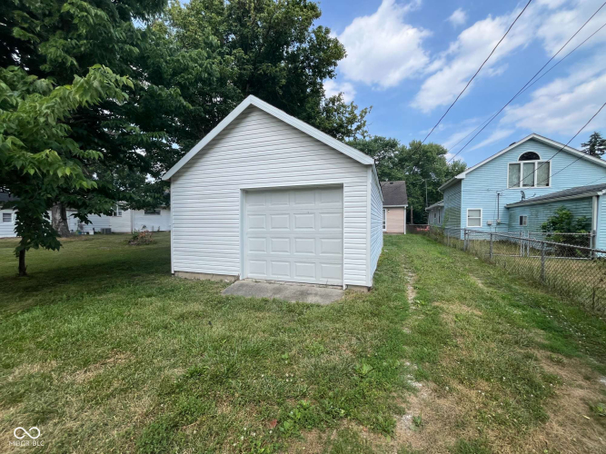 Listing Image 24