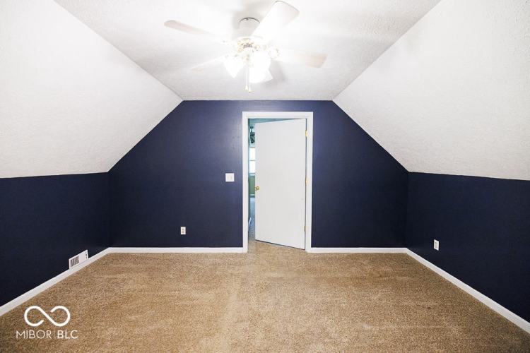 Listing Image 27