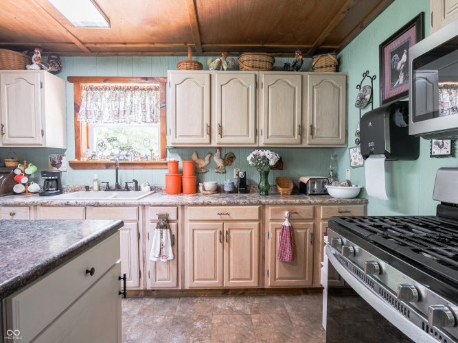 Listing Image 20