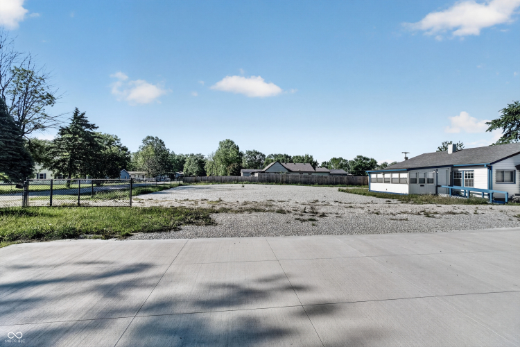 Listing Image 27