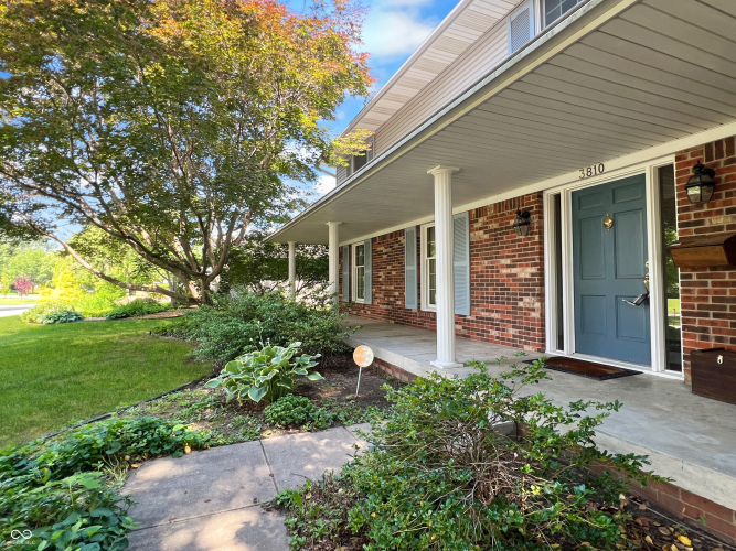 Listing Image 4