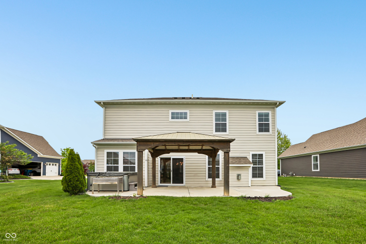 Listing Image 5