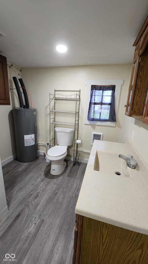 Listing Image 7