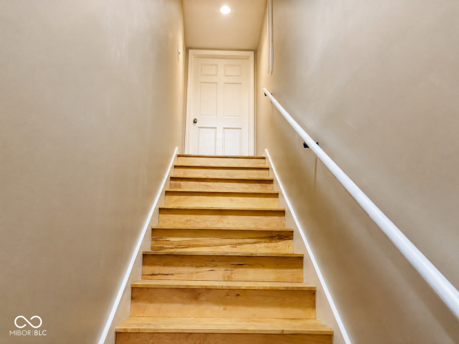 Listing Image 56
