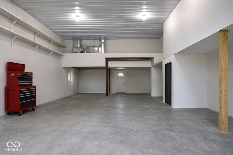 Listing Image 73