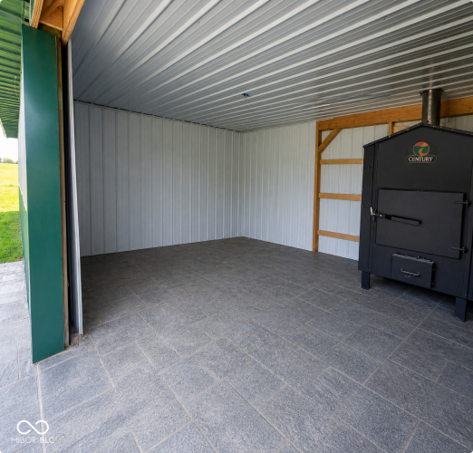 Listing Image 85