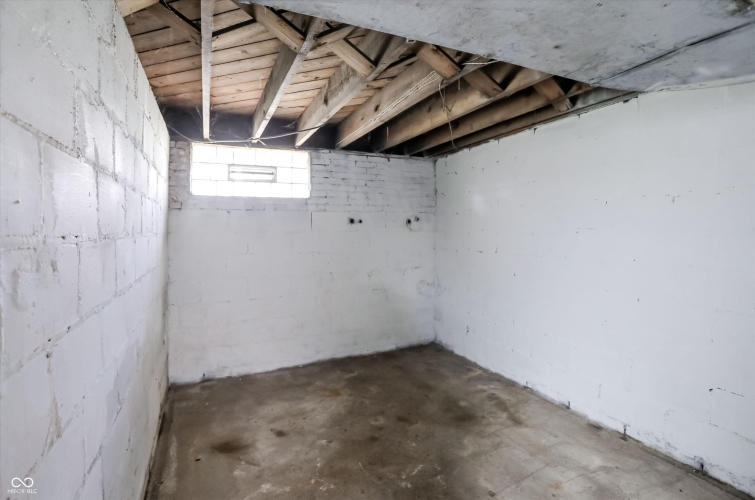 Listing Image 43
