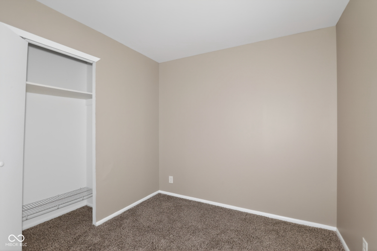 Listing Image 24