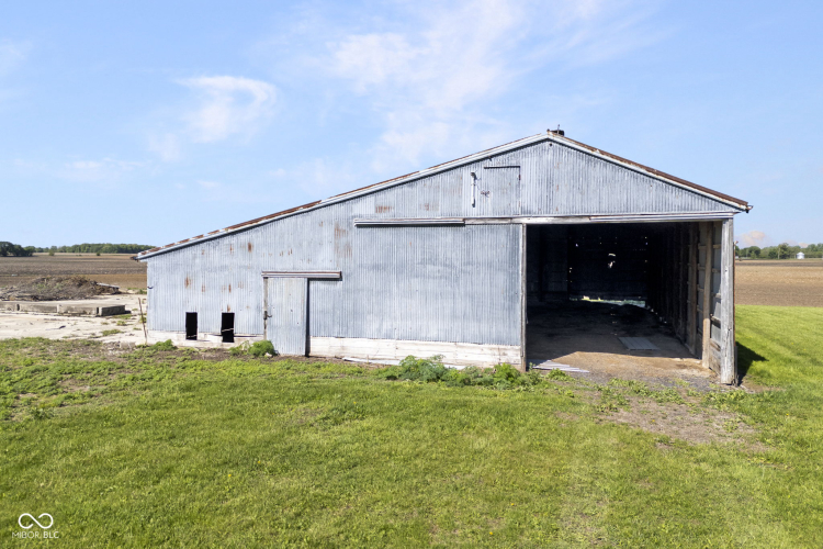 Listing Image 32