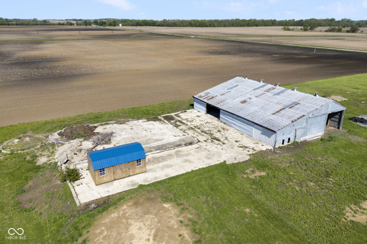 Listing Image 33