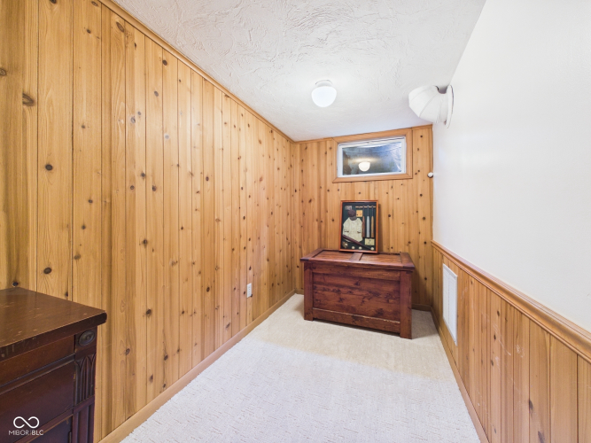 Listing Image 46