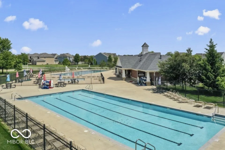 Listing Image 52