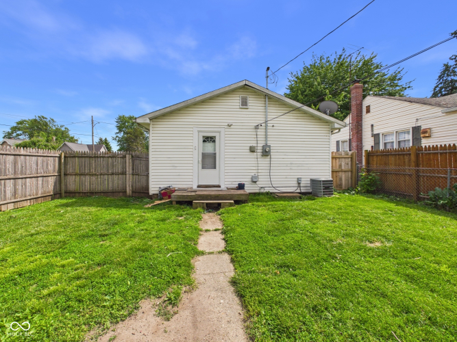 Listing Image 14
