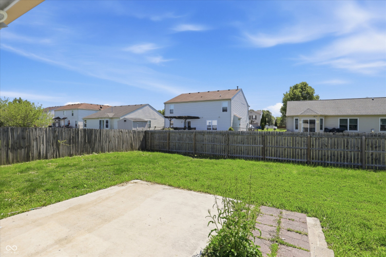 Listing Image 19