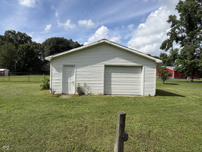 Listing Image 33