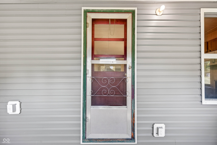 Listing Image 33