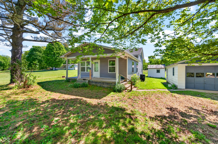 Listing Image 6