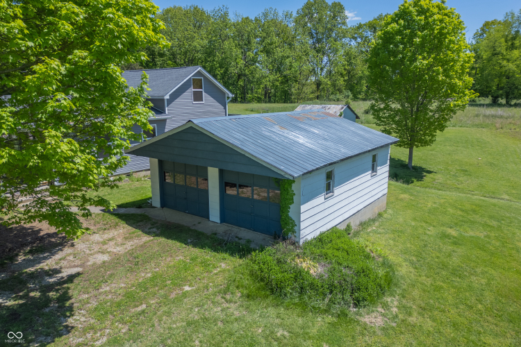 Listing Image 79