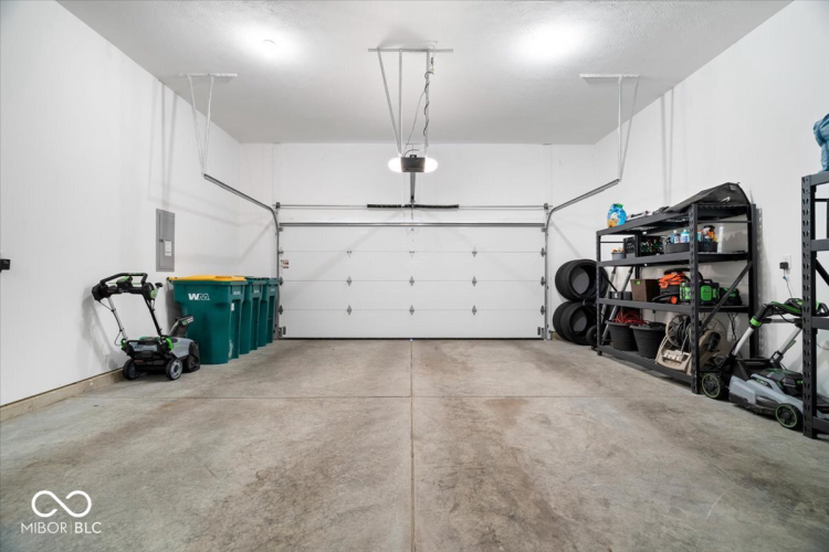 Listing Image 43