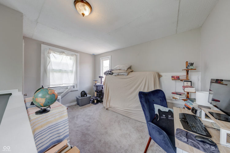 Listing Image 17
