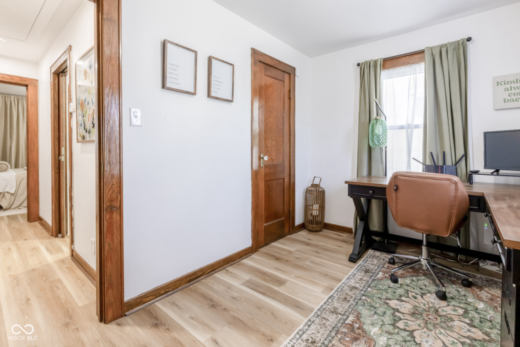Listing Image 22