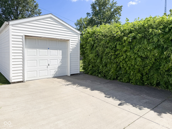 Listing Image 43