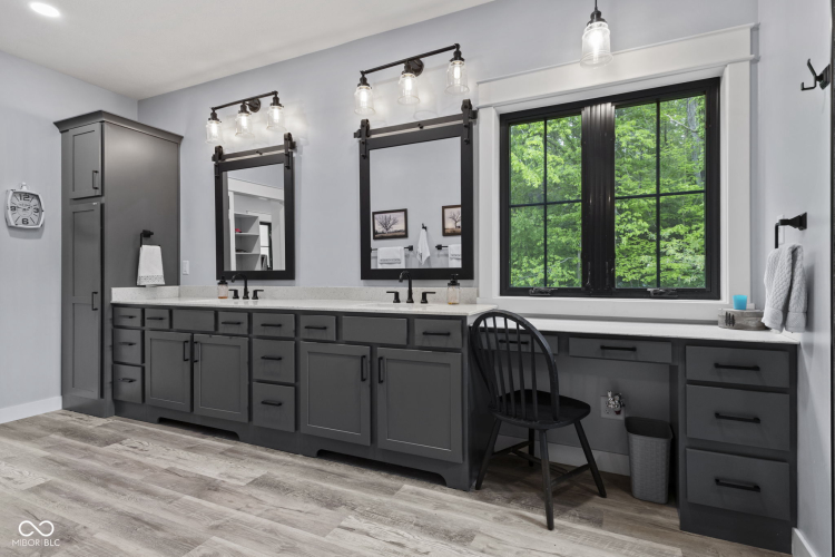 Listing Image 41