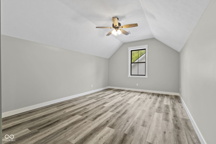 Listing Image 56