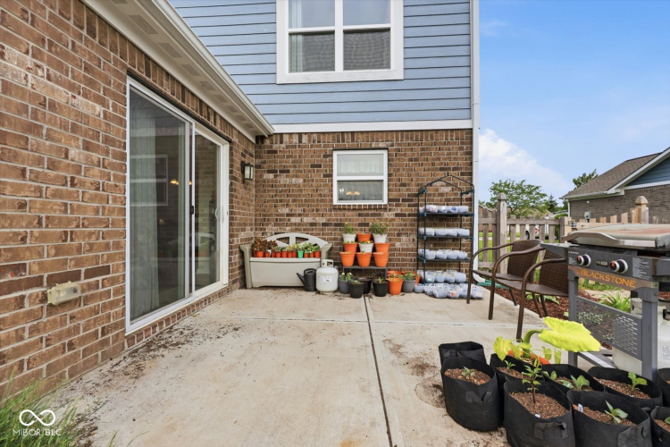 Listing Image 43